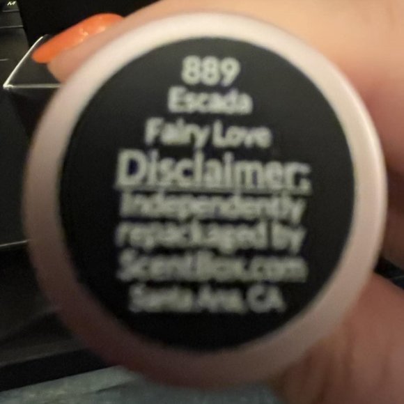 Escada Fairy Love perfume in atomizer bottle - Picture 2 of 3